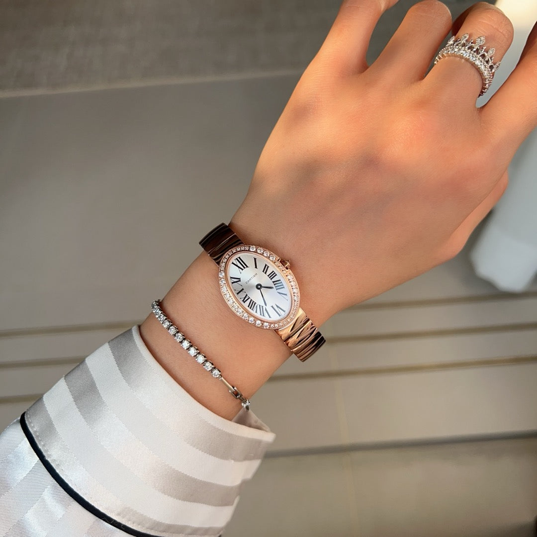 BAIGNOIRE DE CARTIER ¨C OVAL SHAPE ROSE GOLD WITH SINGLE LINE DIAMONDS