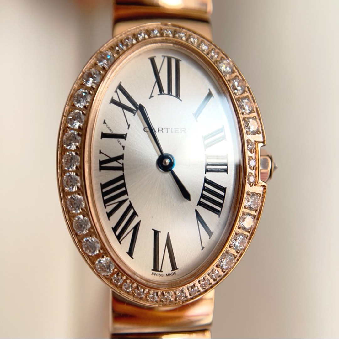 BAIGNOIRE DE CARTIER ¨C OVAL SHAPE ROSE GOLD WITH SINGLE LINE DIAMONDS