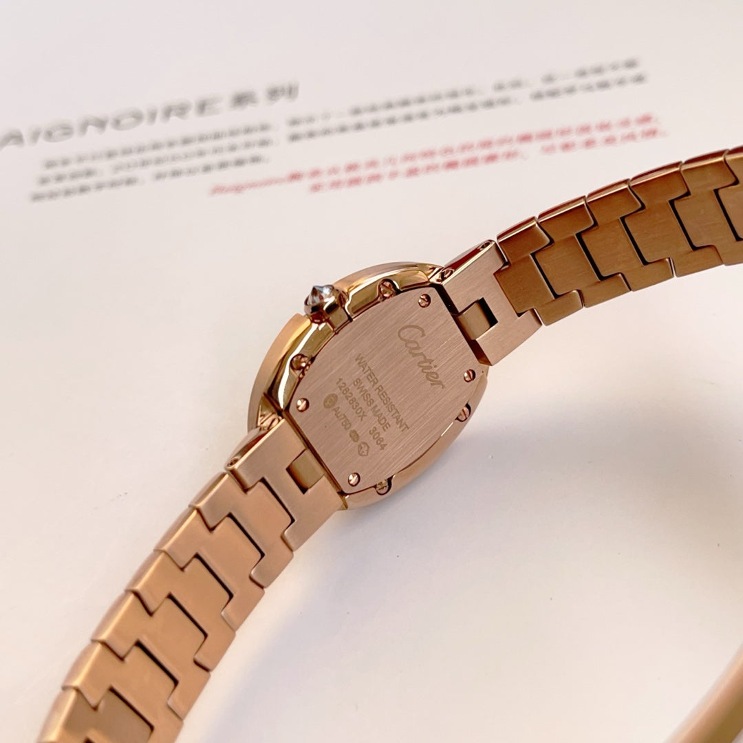 BAIGNOIRE DE CARTIER ¨C OVAL SHAPE ROSE GOLD WITH SINGLE LINE DIAMONDS