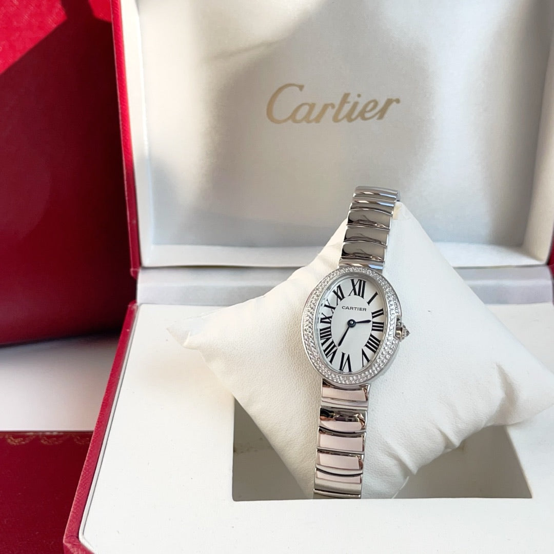 BAIGNOIRE DE CARTIER ¨C OVAL SHAPE SILVER WITH SINGLE LINE DIAMONDS