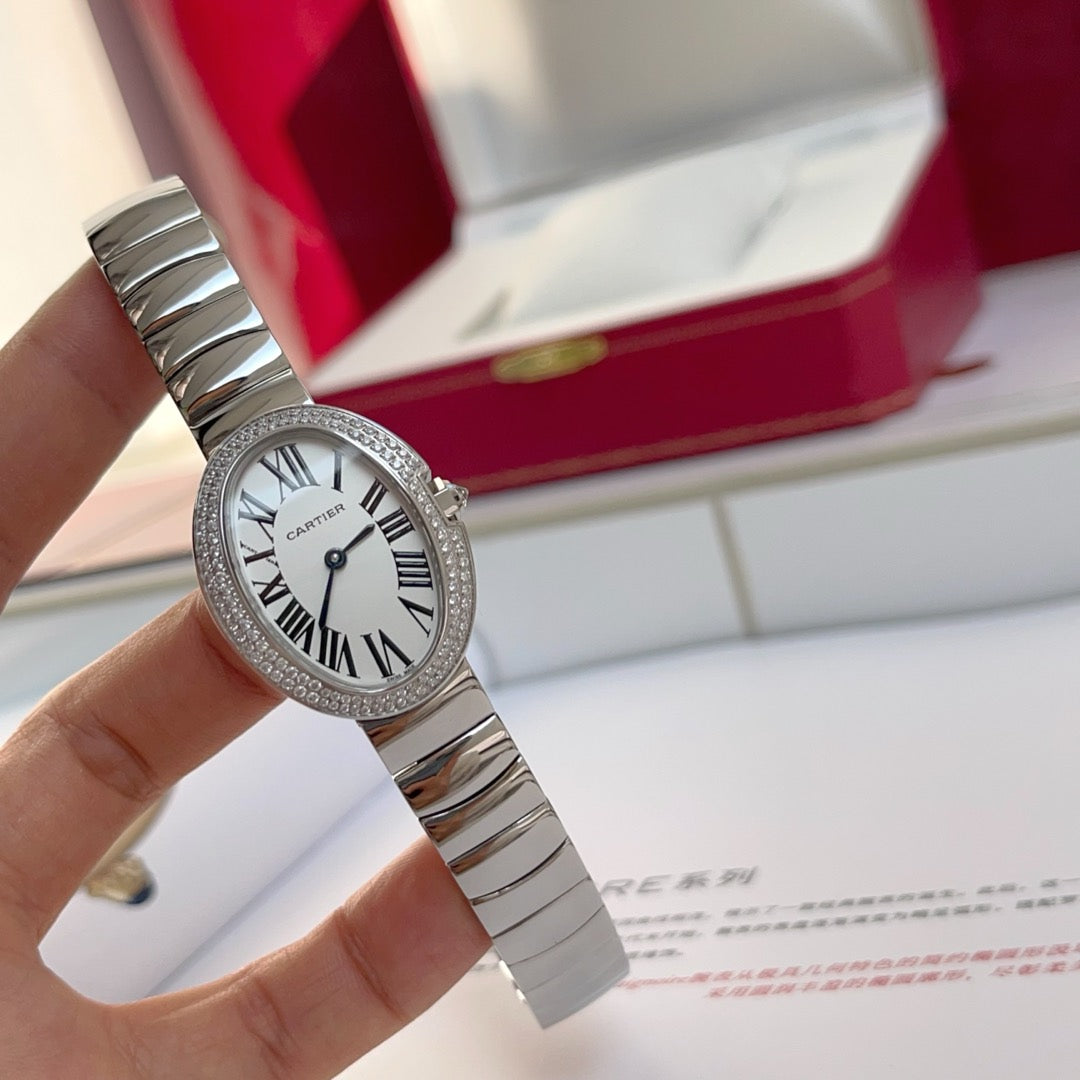 BAIGNOIRE DE CARTIER ¨C OVAL SHAPE SILVER WITH SINGLE LINE DIAMONDS