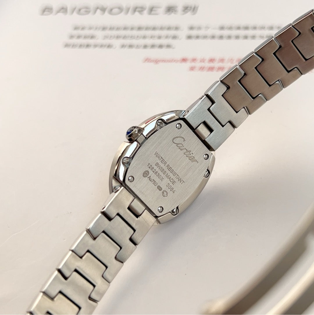 BAIGNOIRE DE CARTIER ¨C OVAL SHAPE SILVER CASE