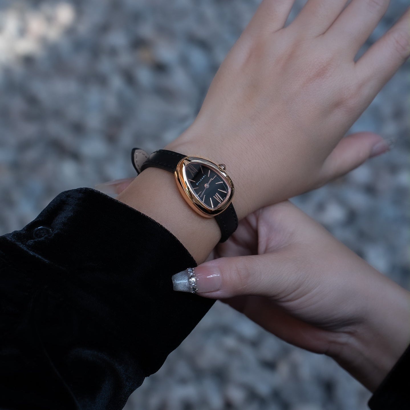 SERPENTI ROSE GOLD CASE BLACK LEATHER STRAP
