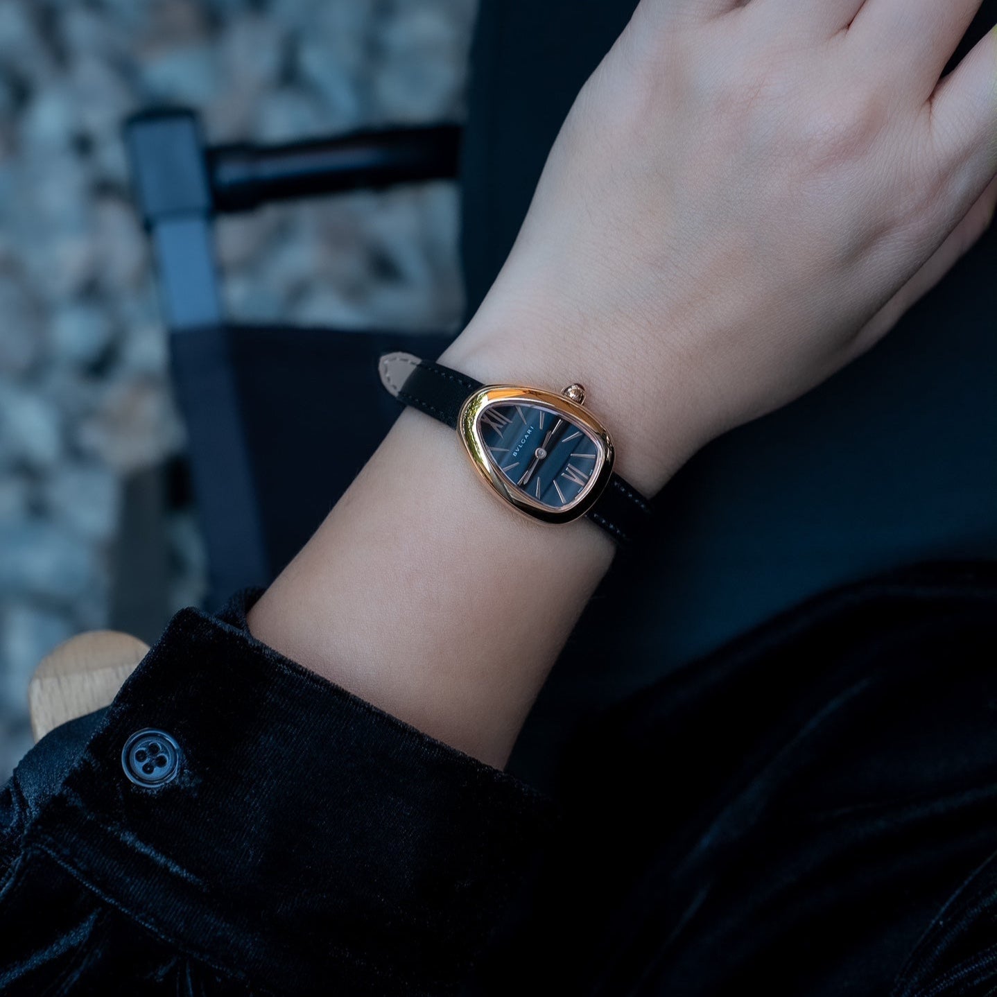 SERPENTI ROSE GOLD CASE BLACK LEATHER STRAP