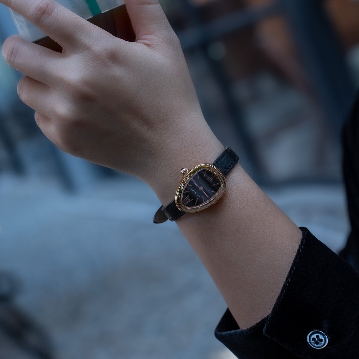 SERPENTI ROSE GOLD CASE BLACK LEATHER STRAP