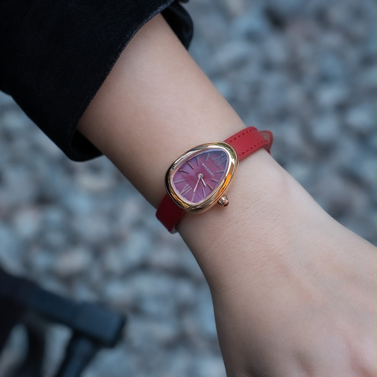 SERPENTI ROSE GOLD CASE RED LEATHER STRAP